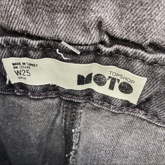 SOLD | TOPSHOP Cropped Black Moto Overalls Size 25 - Picture 3 of 4